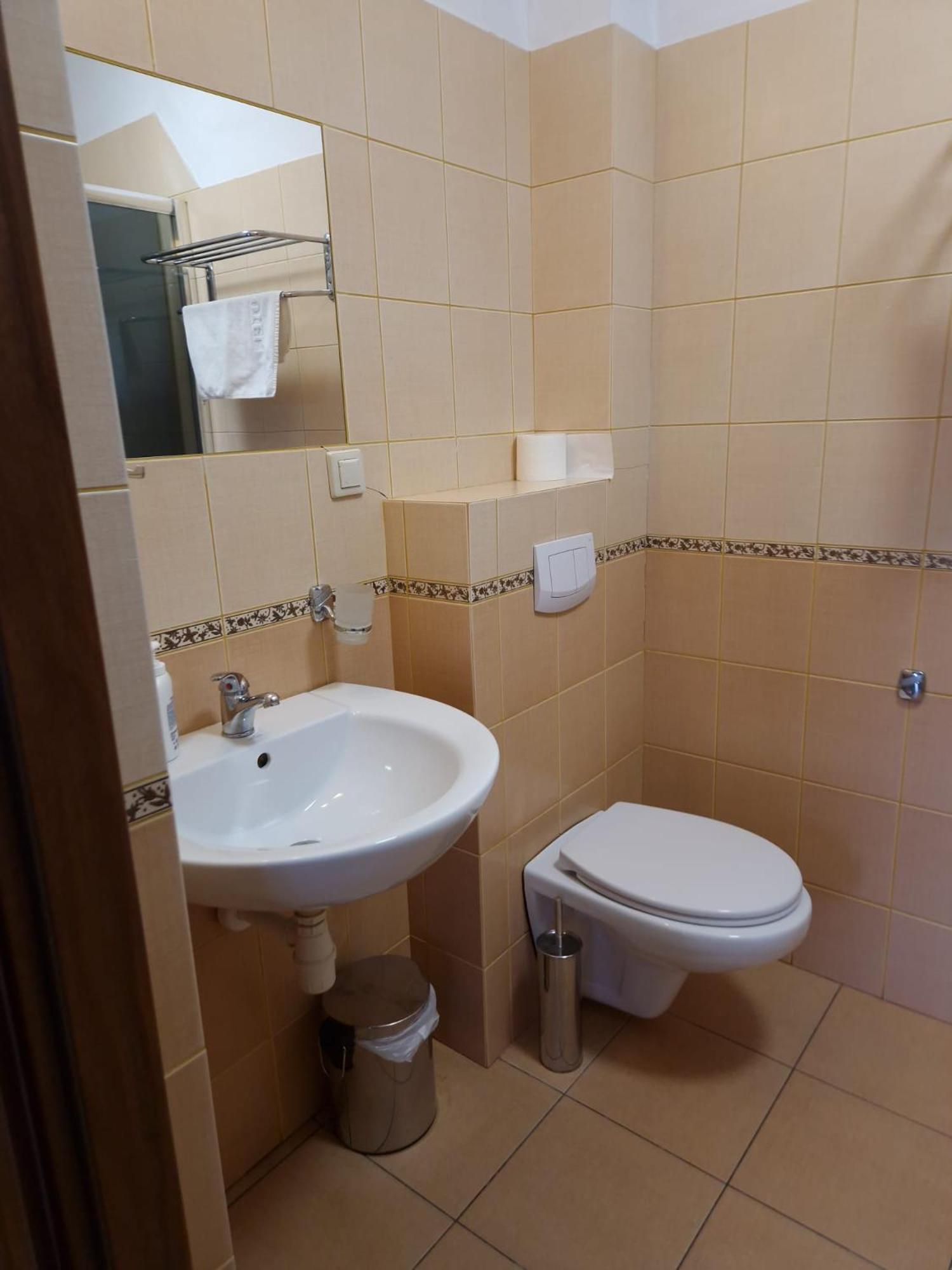 Gosciniec Ustrzycki Hotel Ustrzyki Dolne Buitenkant foto